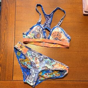 Colorful Floral Pattern Bikini Top & Bottom